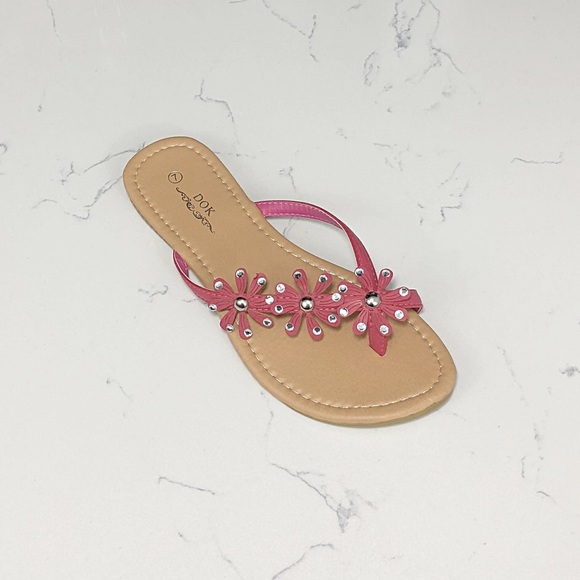 New Crystal Accent Flip Flops - Picture 2 of 4